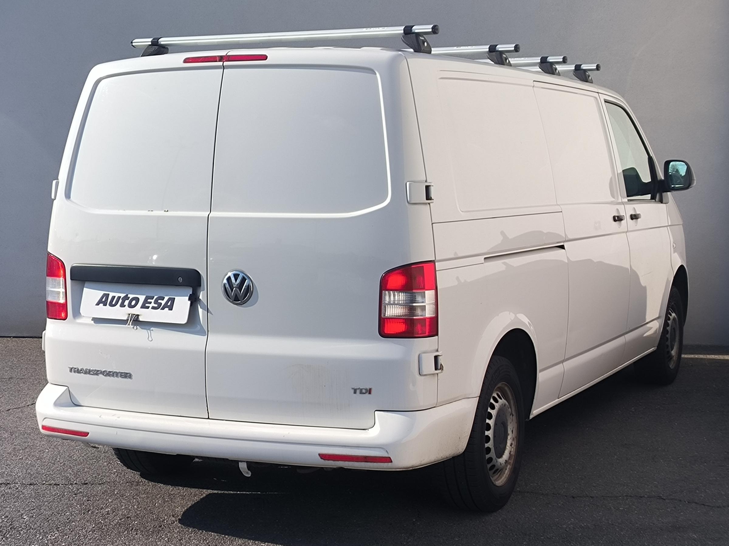 Volkswagen Transporter, 2013 - pohled č. 4