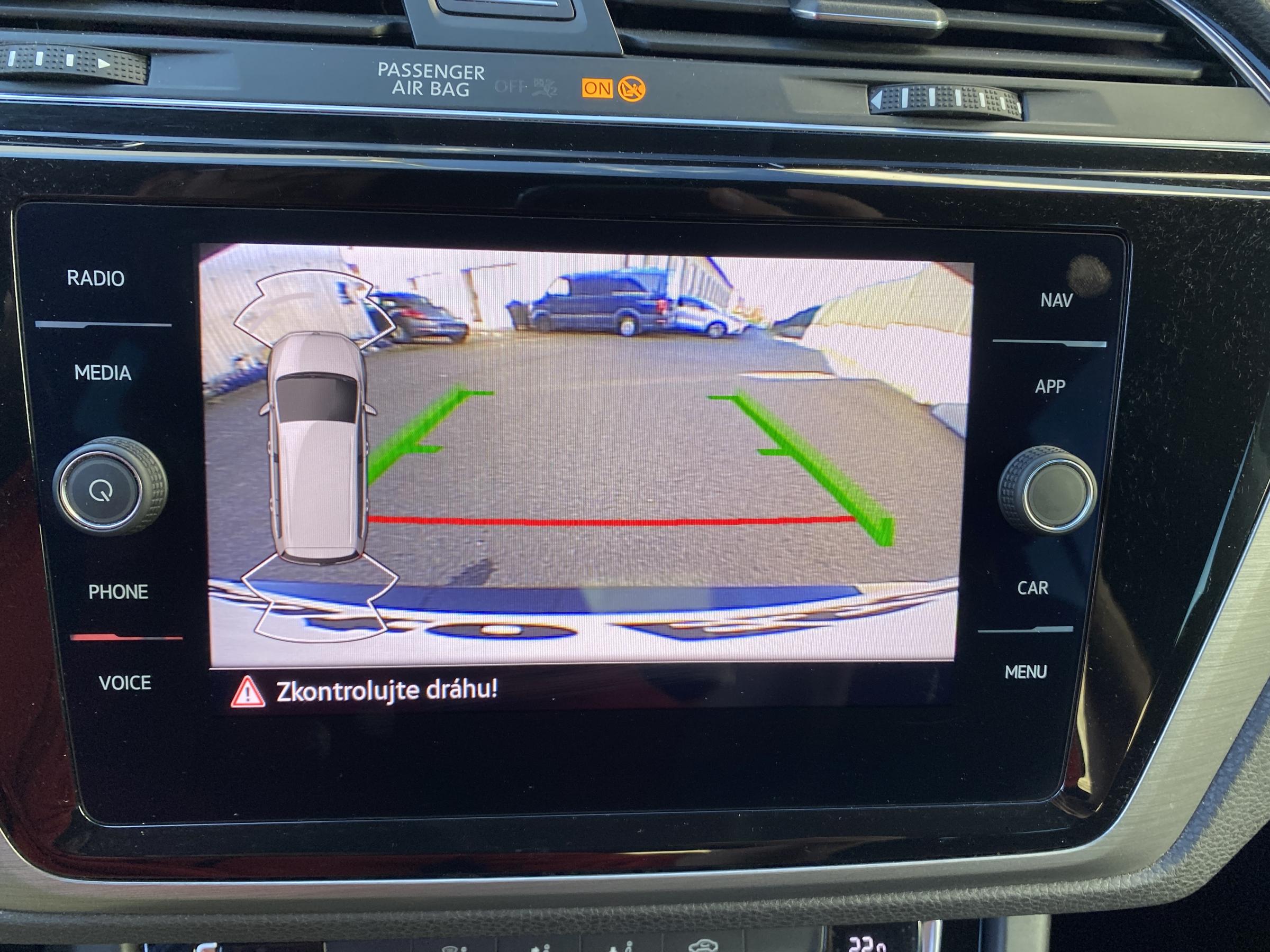 Volkswagen Touran, 2021 - pohled č. 18