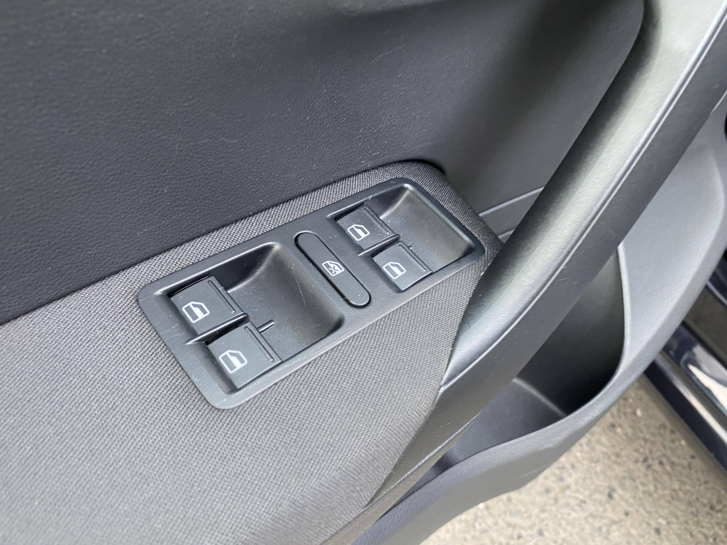 Volkswagen Polo, 2013 - pohled č. 13