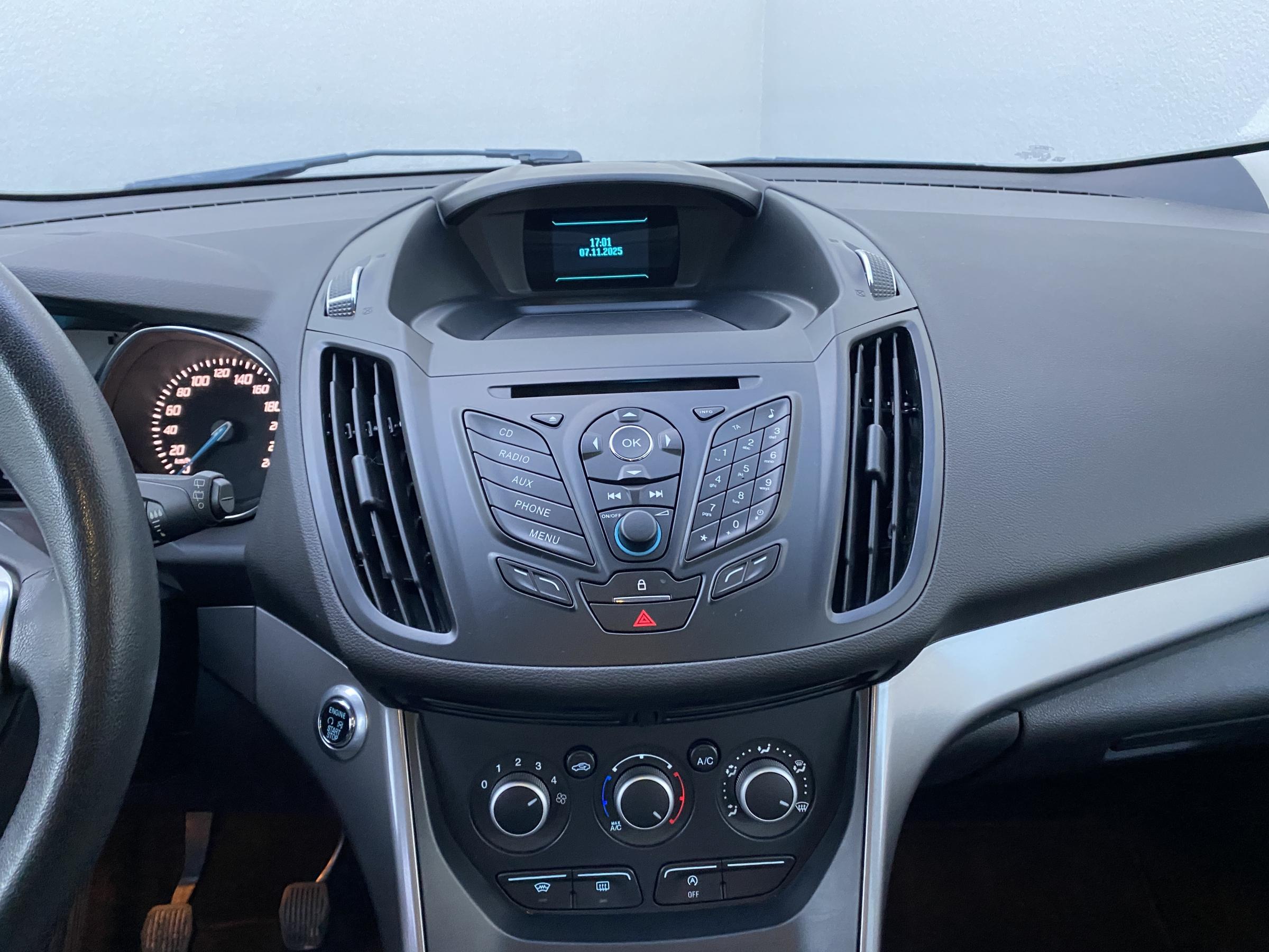 Ford Kuga, 2016 - pohled č. 12