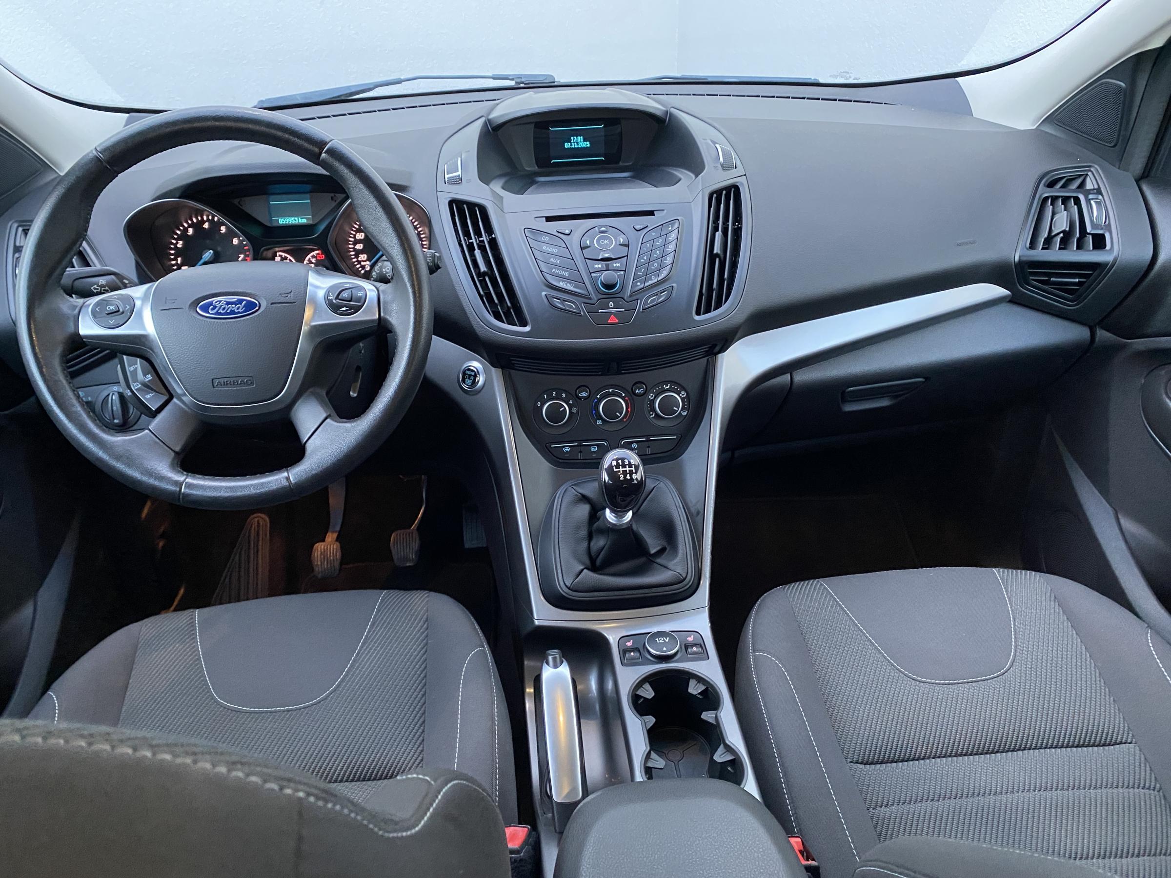 Ford Kuga, 2016 - pohled č. 8