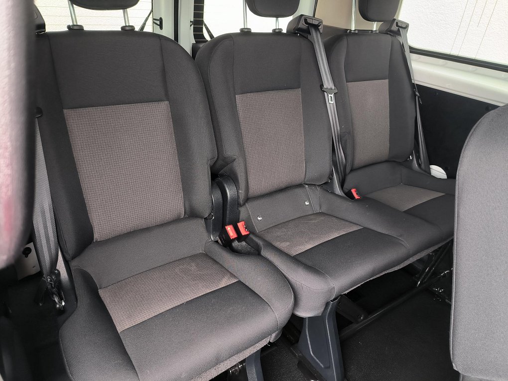 Ford Transit Custom 2.0TDCi  L1H2 9míst