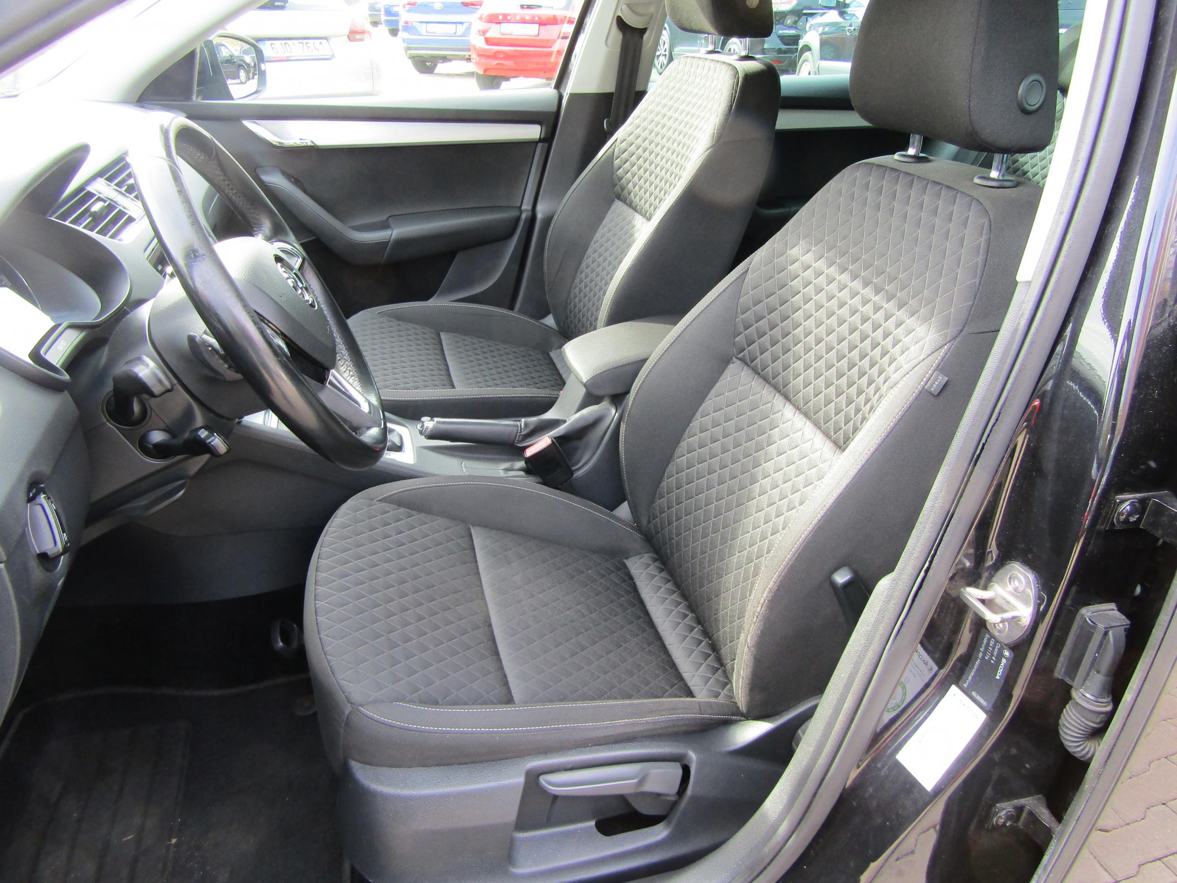 Škoda Octavia III, 2017 - pohled č. 9