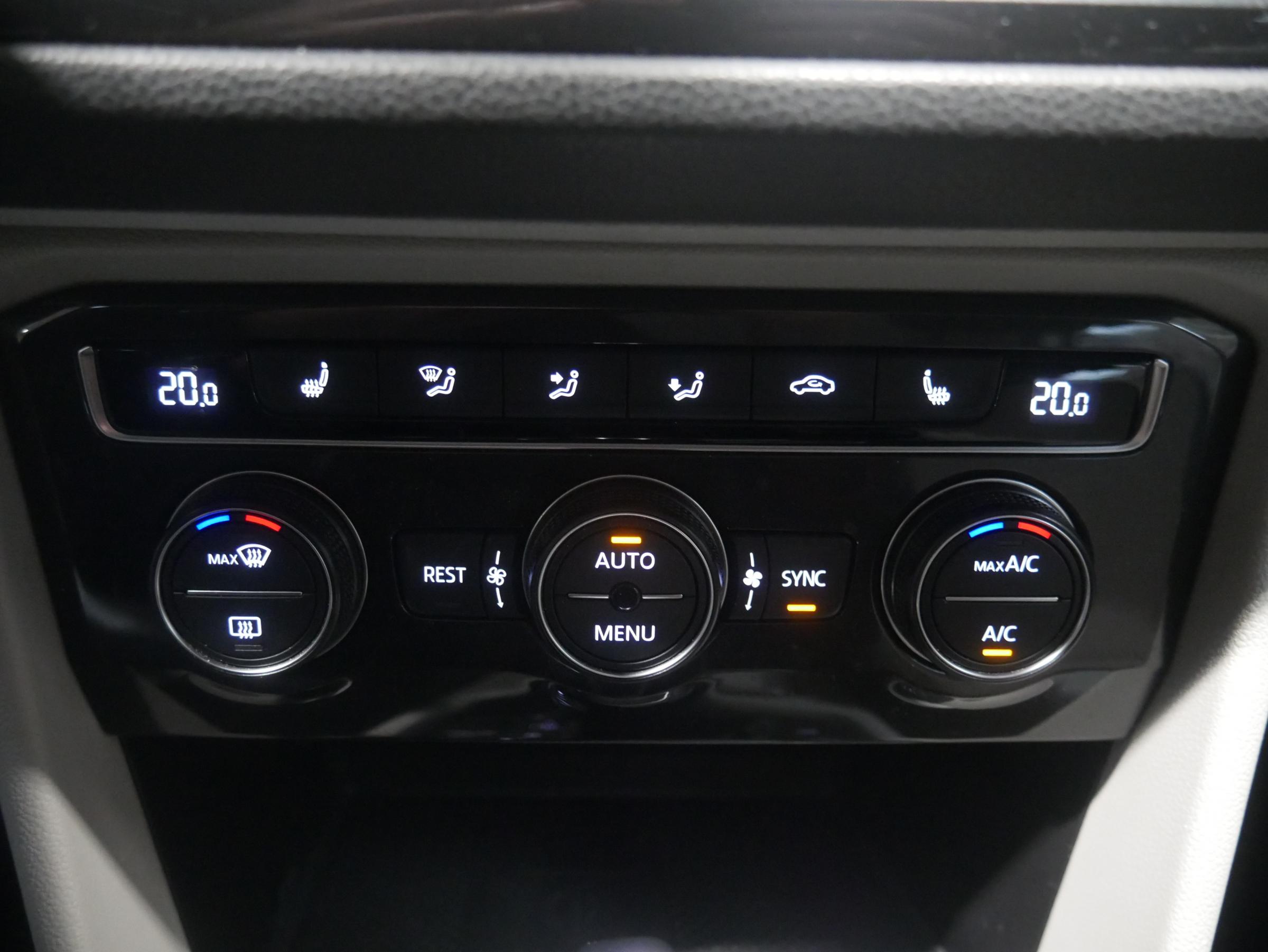 Volkswagen Tiguan, 2019 - pohled č. 18