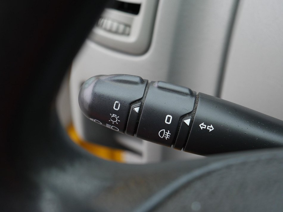 Opel Vivaro 2.0dCi  L2 6míst