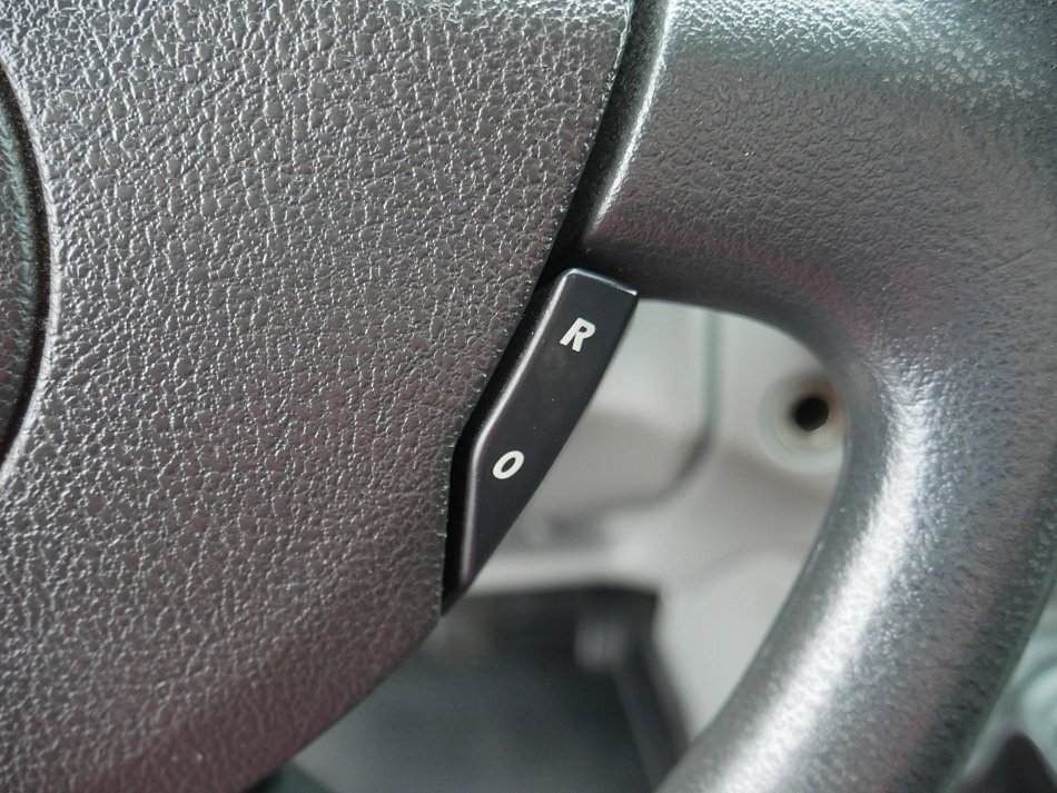 Opel Vivaro 2.0dCi  L2 6míst