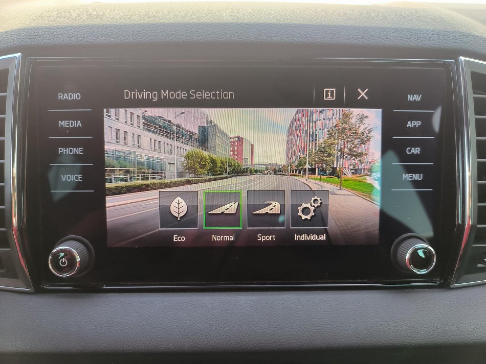 Škoda Karoq 1.5 TSi SportLine