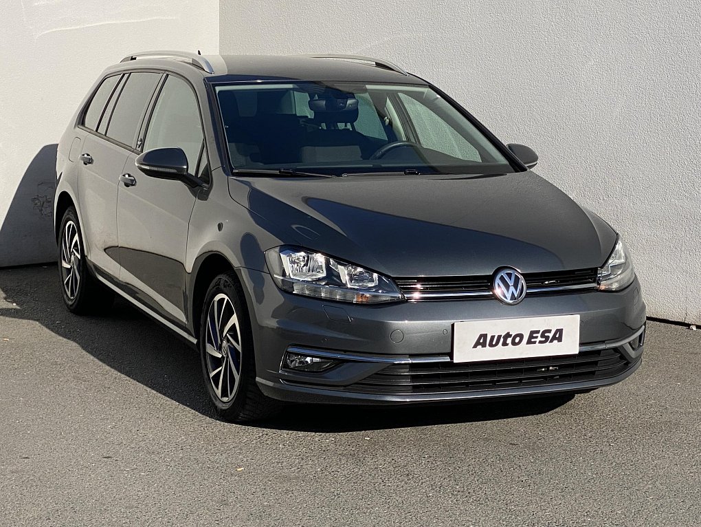 Volkswagen Golf 1.0 TSi Sound