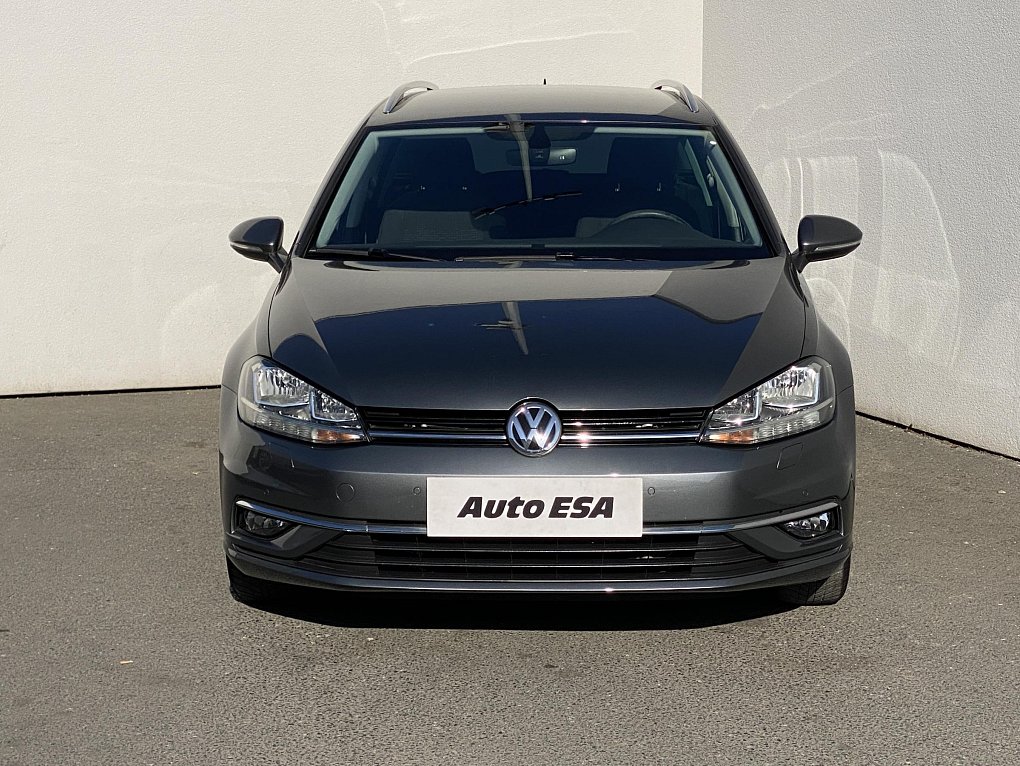 Volkswagen Golf 1.0 TSi Sound
