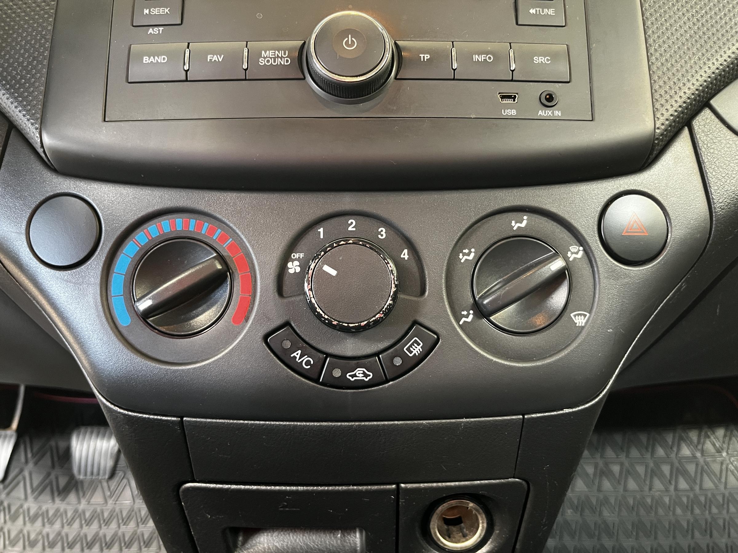 Chevrolet Aveo, 2011 - pohled č. 13