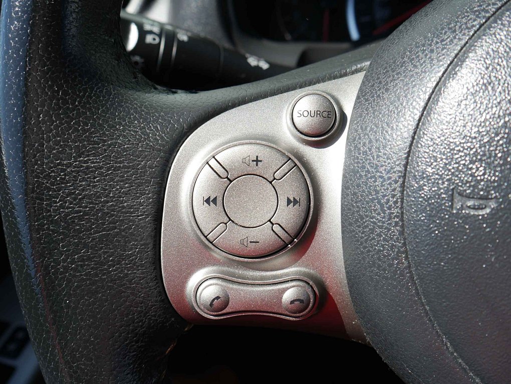 Nissan Micra 1.2i 