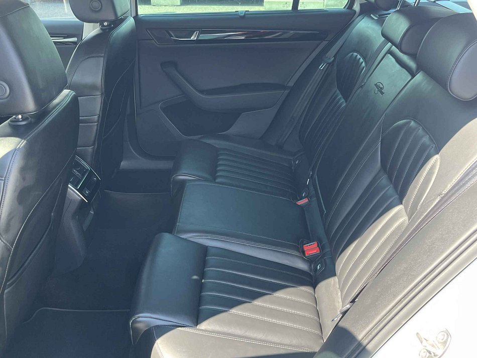 Škoda Superb III 2.0 TDi L&K