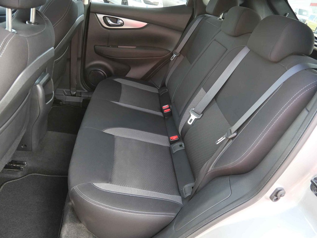 Nissan Qashqai 1.3 DiG-T N-Connecta
