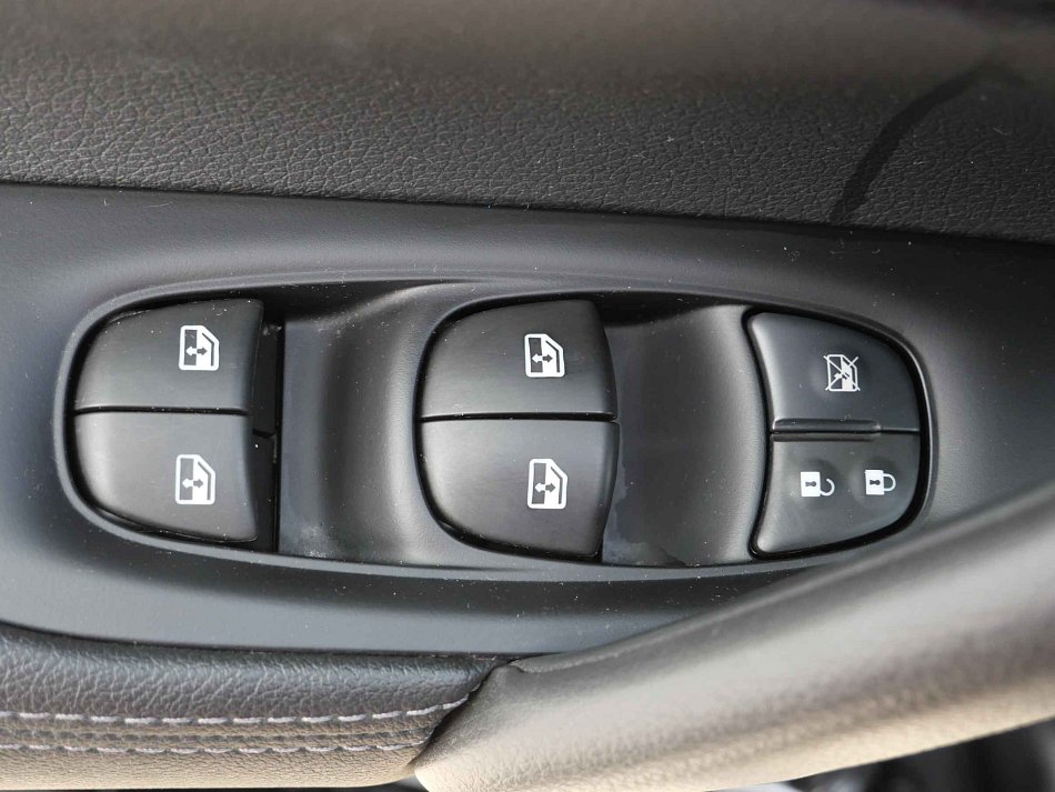 Nissan Qashqai 1.3 DiG-T N-Connecta