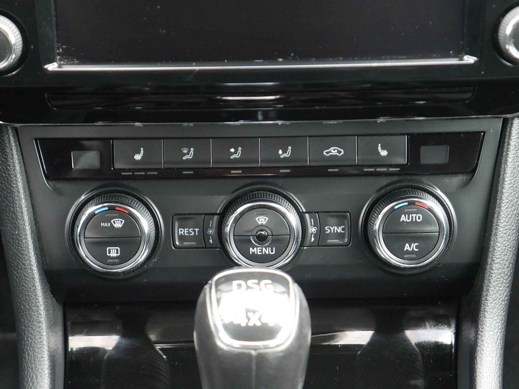 Škoda Superb III 2.0 TDi  4x4