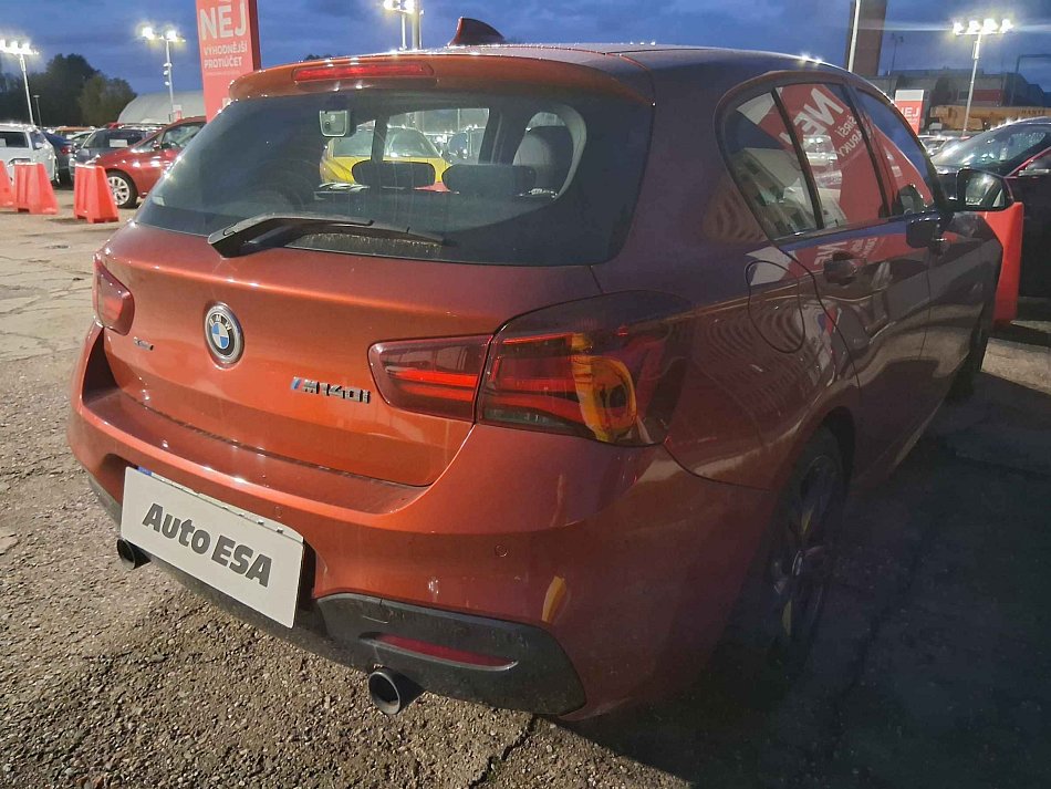 BMW Řada 1 3.0i  140i xDrive