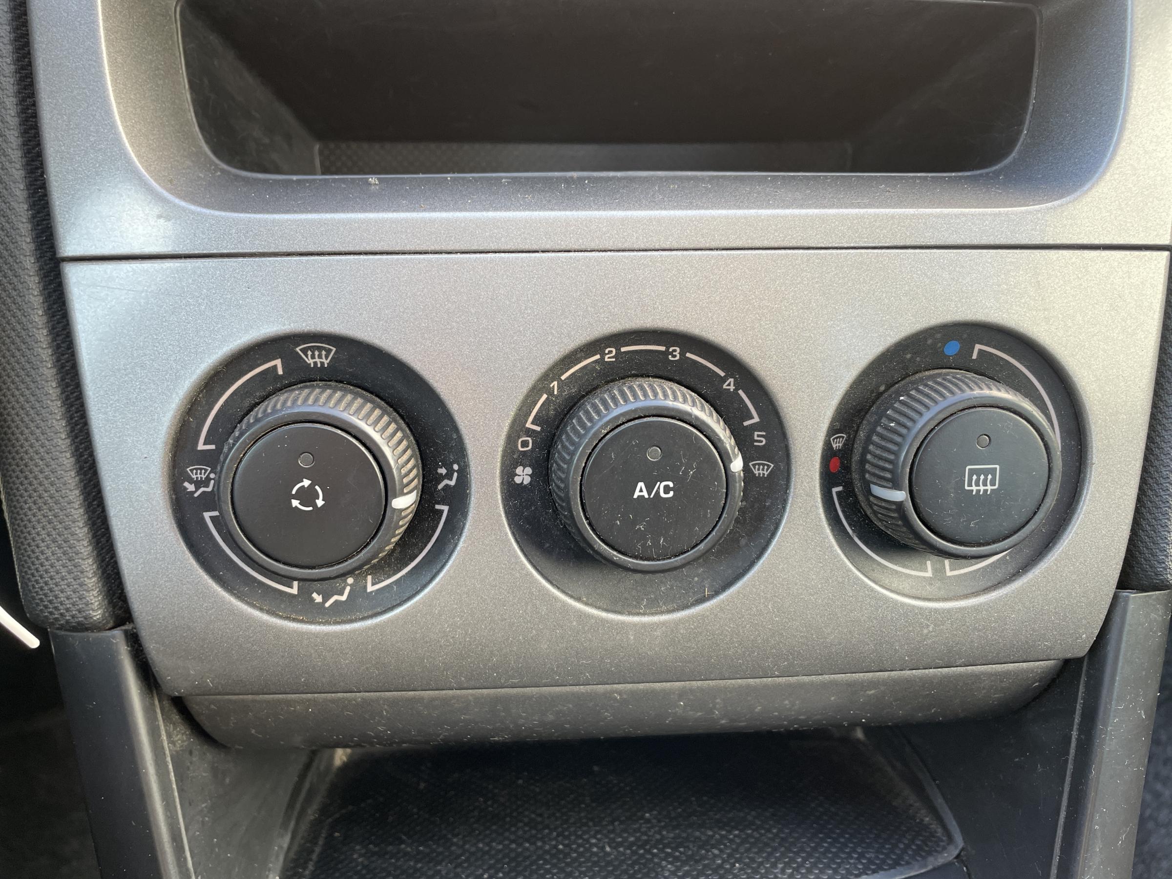 Peugeot 308, 2008 - pohled č. 13