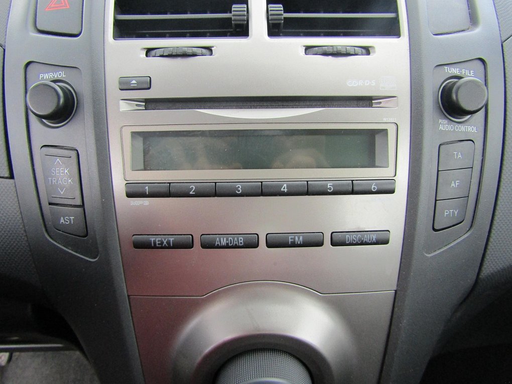 Toyota Yaris 1.0 VVT 