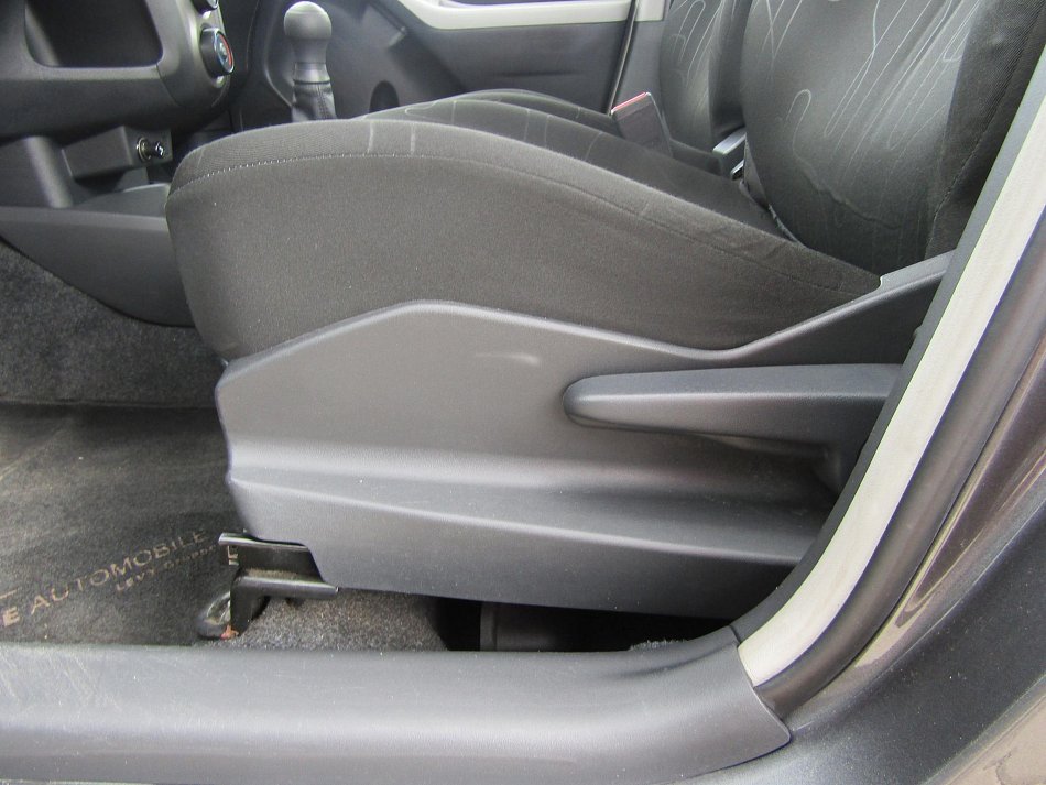 Toyota Yaris 1.0 VVT 