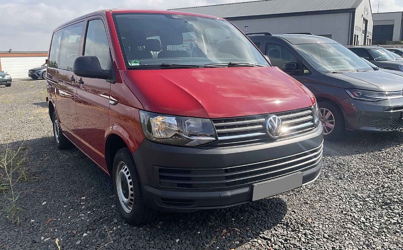 Volkswagen Transporter 2.0TDi  9míst