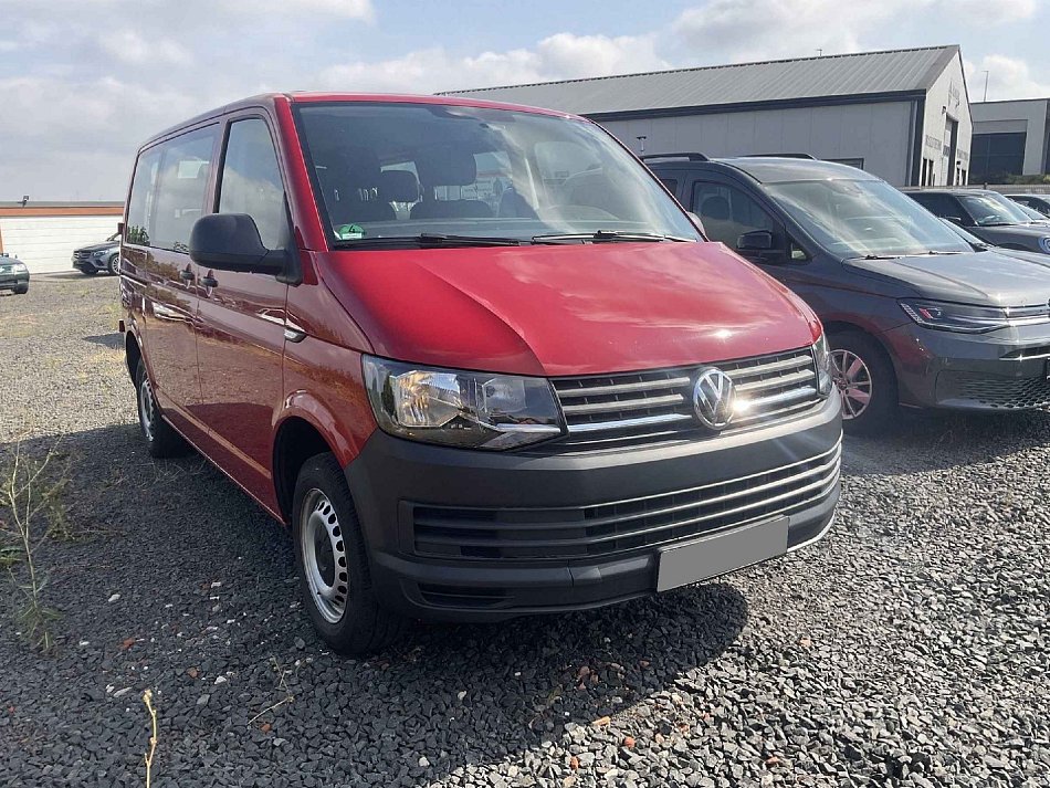 Volkswagen Transporter 2.0TDi  9míst