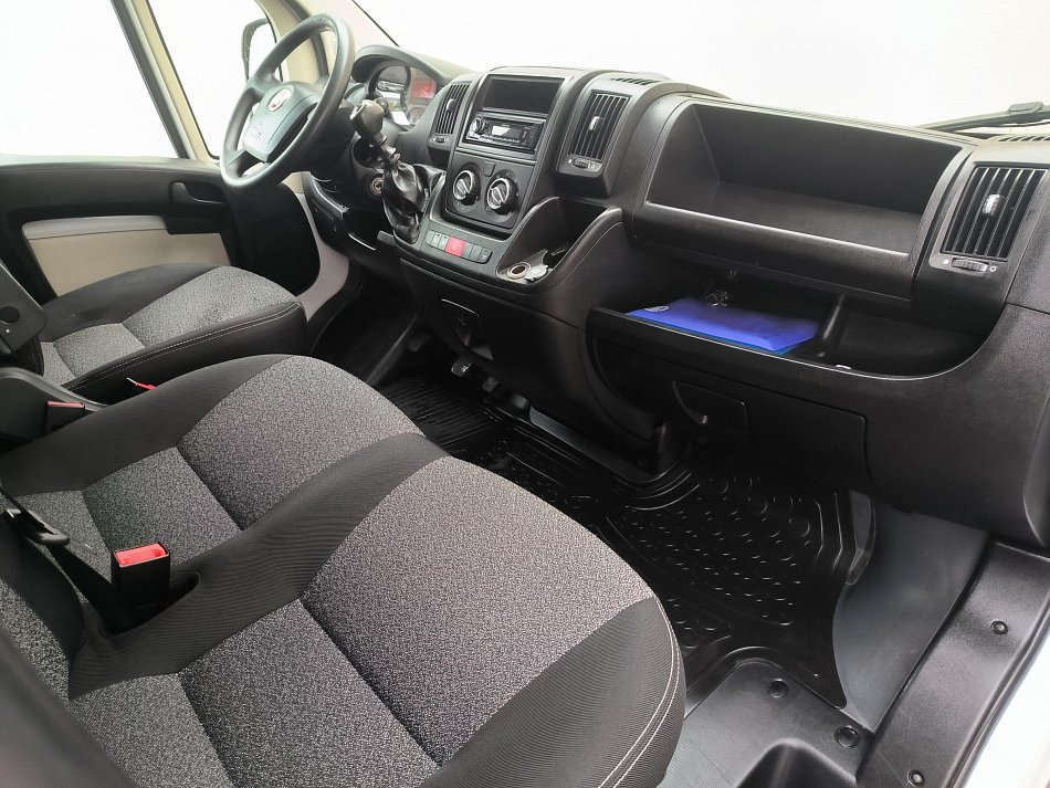 Fiat Ducato 2.3MJT  SKŘÍŇ CHLADÍCÍ