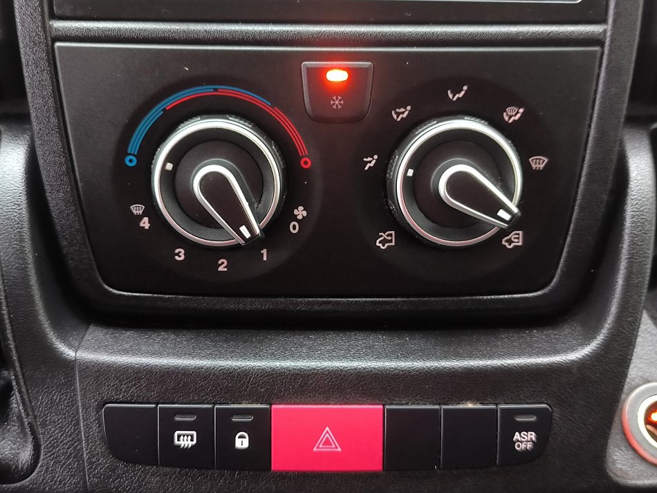 Fiat Ducato 2.3MJT  SKŘÍŇ CHLADÍCÍ