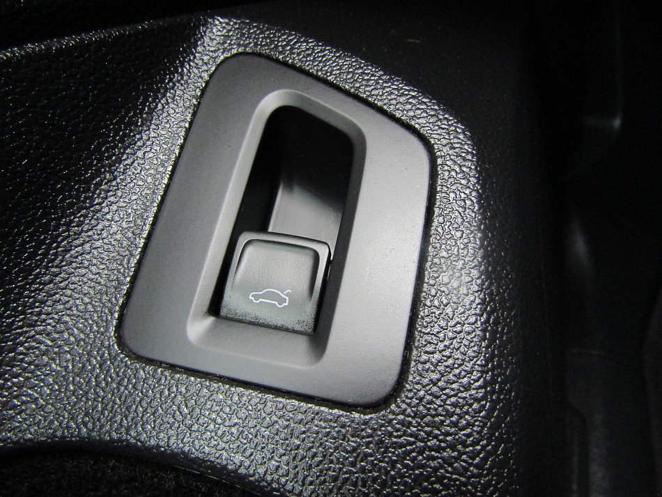 Volkswagen Passat 2.0 TDi 