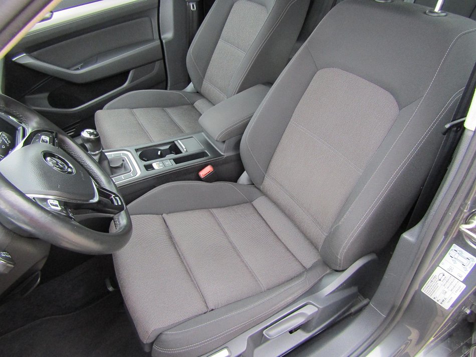 Volkswagen Passat 2.0 TDi 