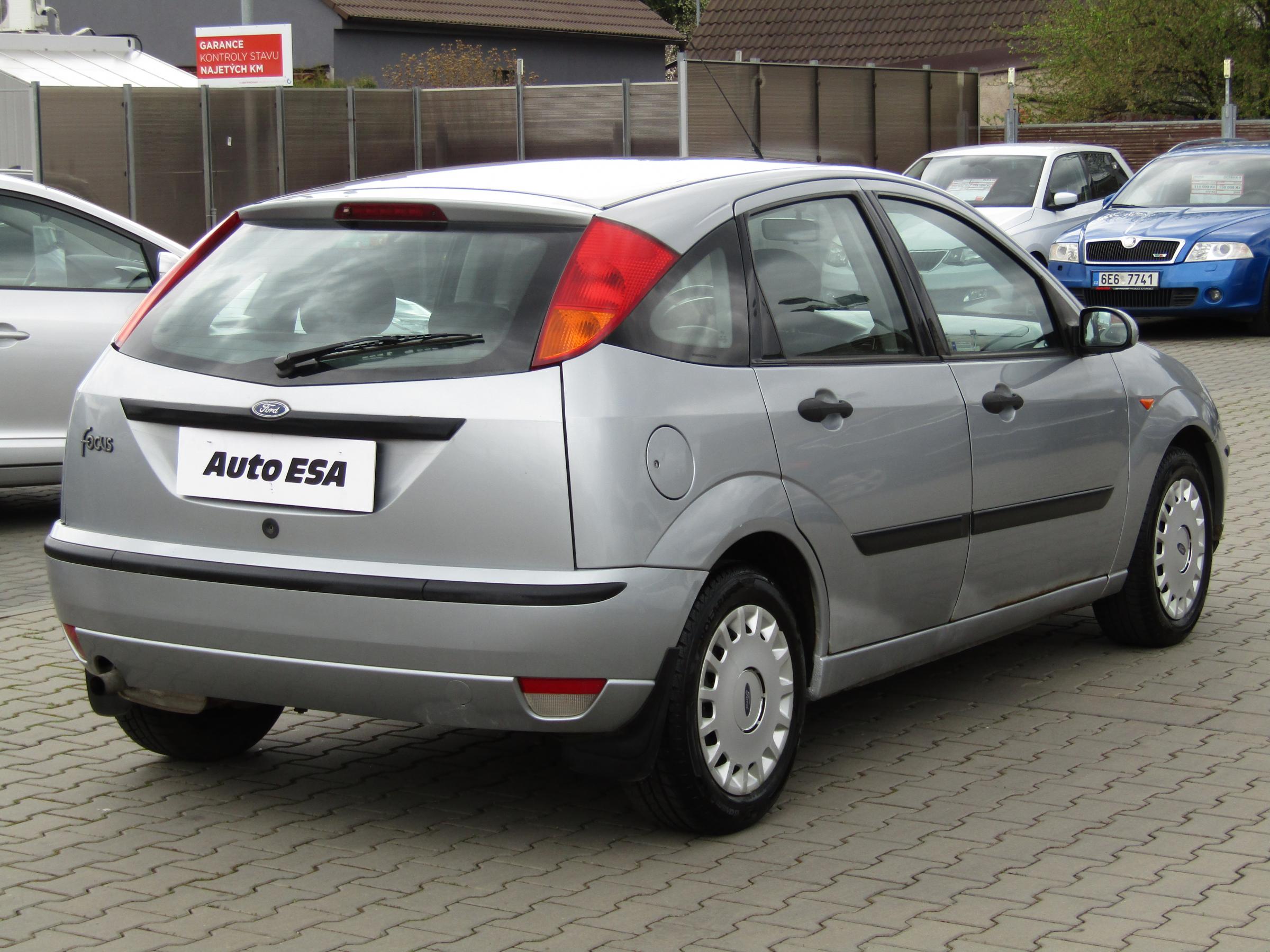 Ford Focus, 2004 - pohled č. 4