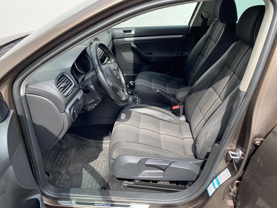 Volkswagen Golf 1.6 TDi Match 4X4