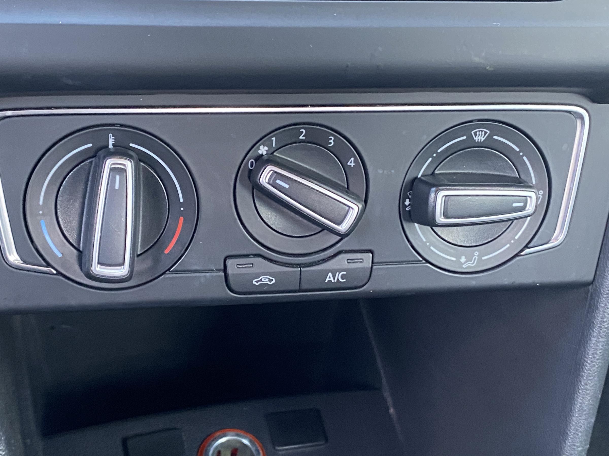 Volkswagen Polo, 2014 - pohled č. 14