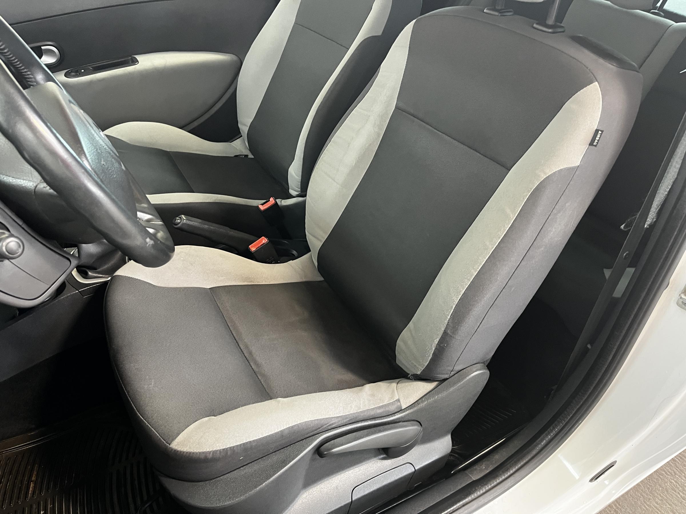 Renault Clio, 2010 - pohled č. 10