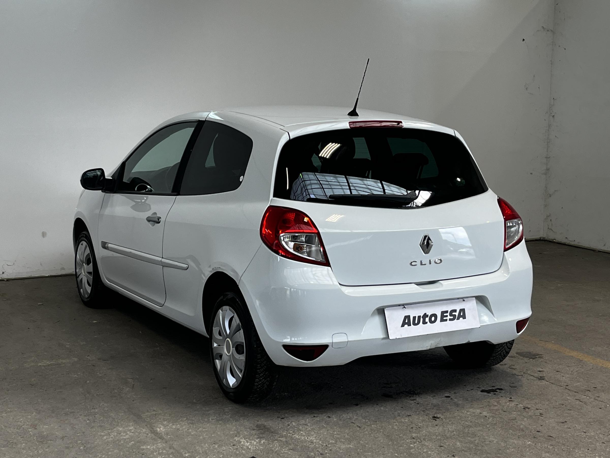 Renault Clio, 2010 - pohled č. 4