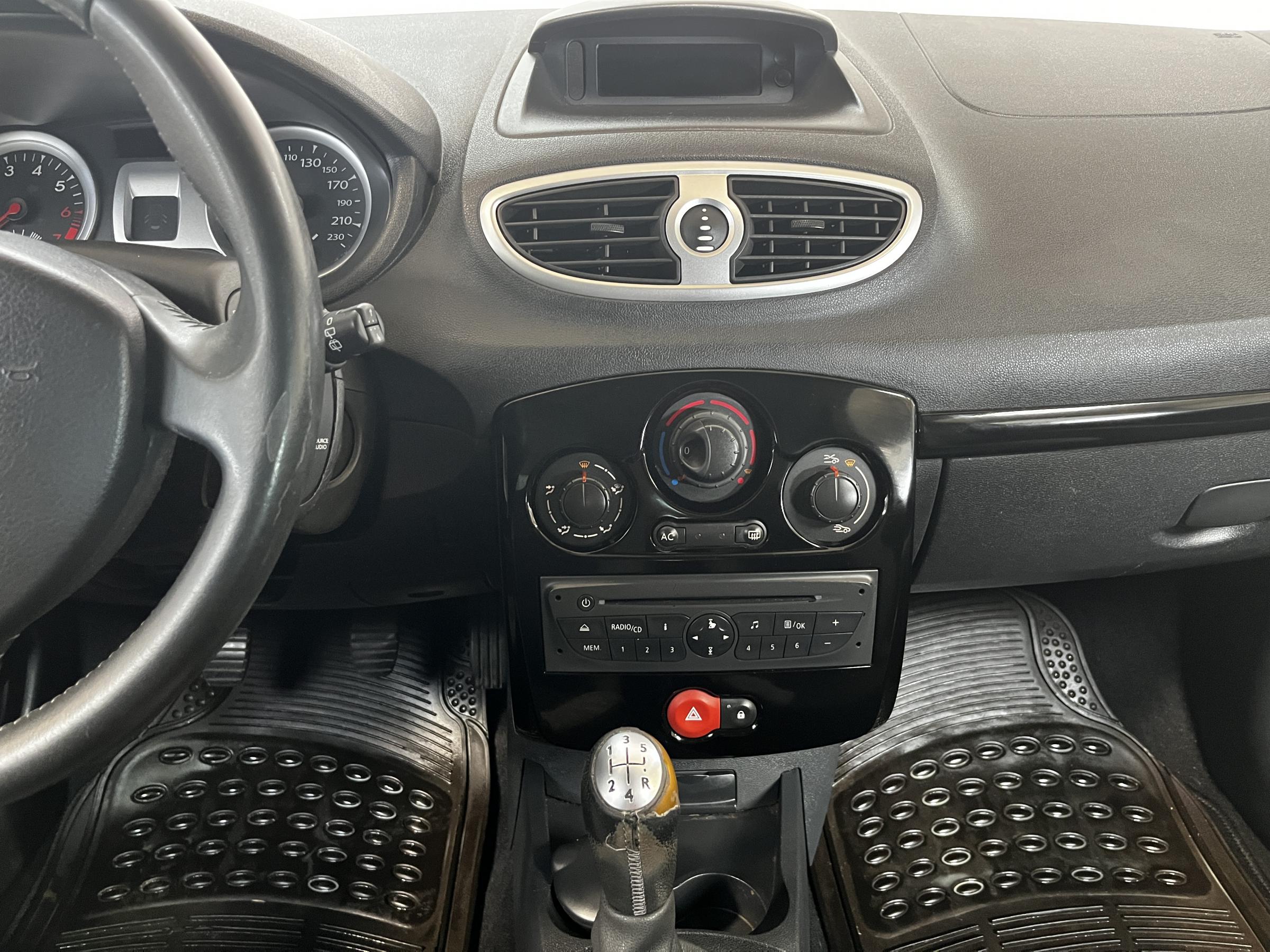 Renault Clio, 2010 - pohled č. 9