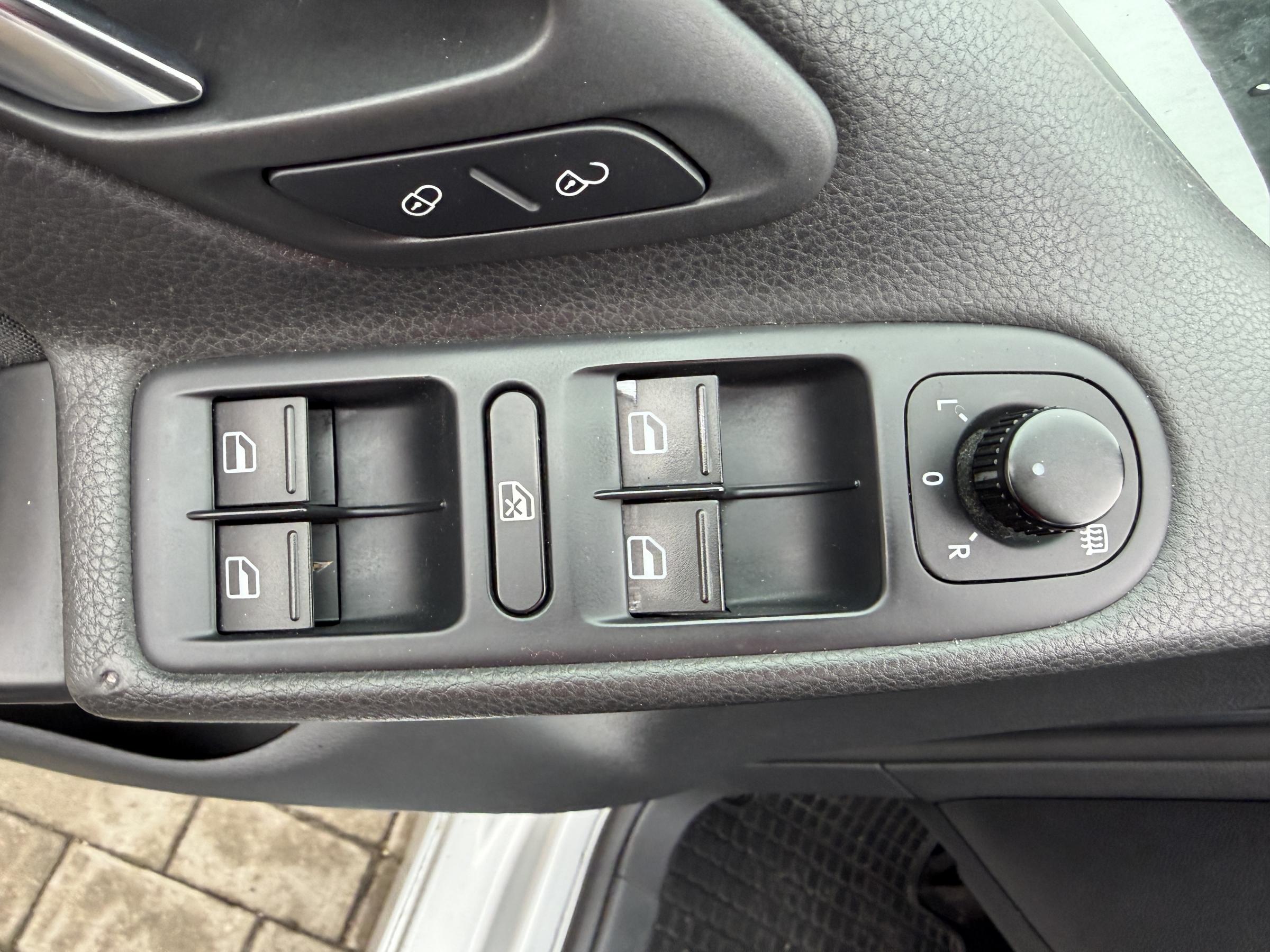 Volkswagen Golf, 2009 - pohled č. 11