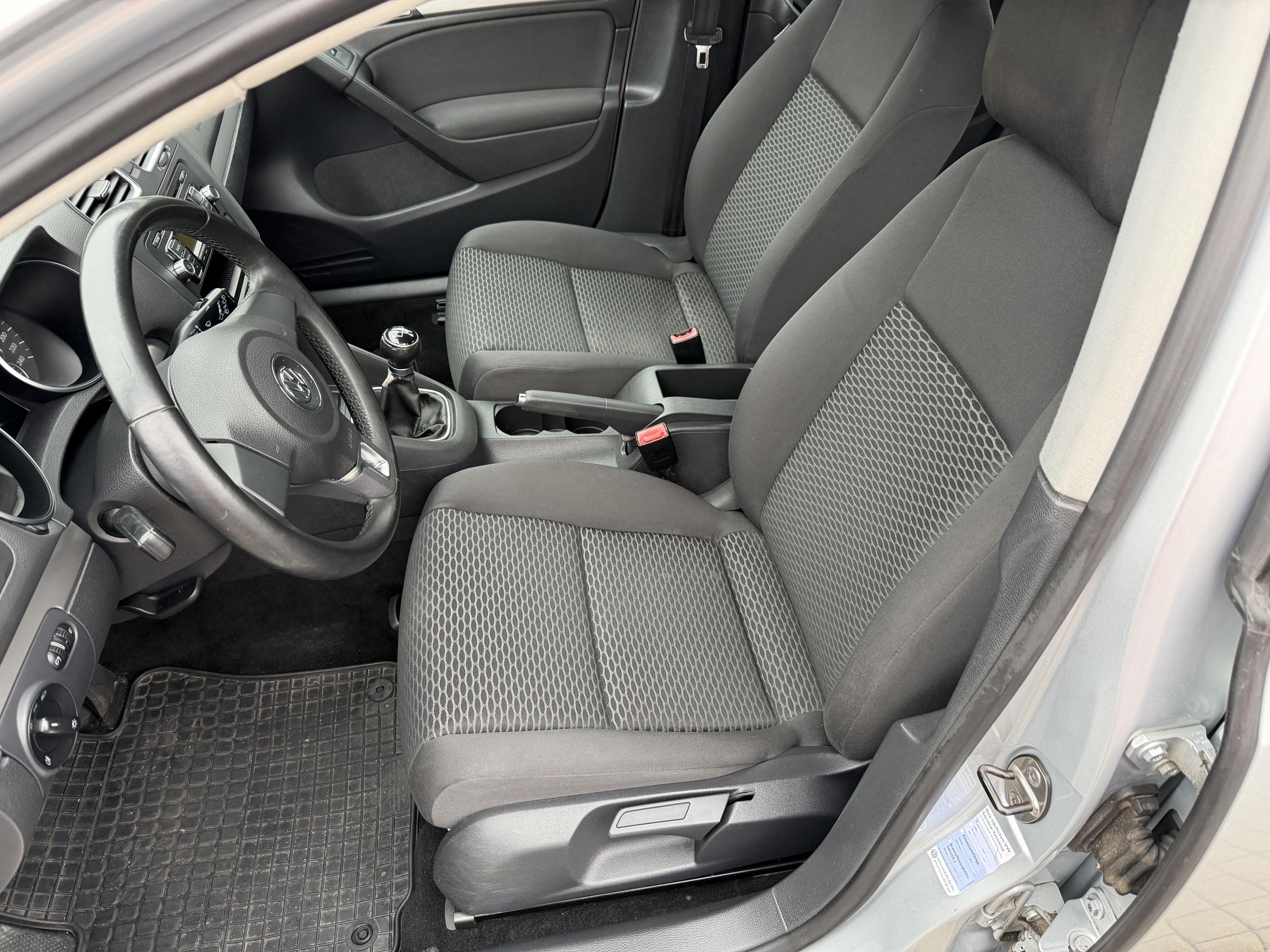 Volkswagen Golf, 2009 - pohled č. 9