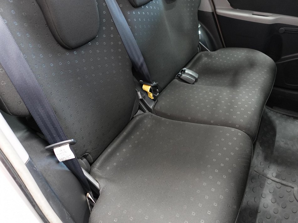 Toyota Yaris 1.1VVT-i 