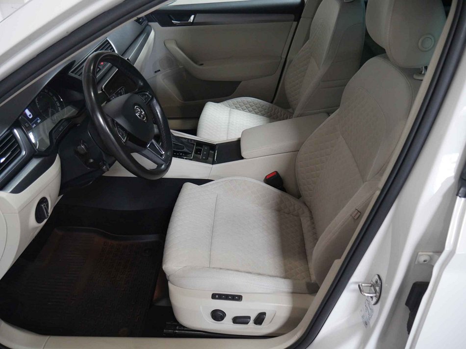 Škoda Superb III 2.0TDI Style