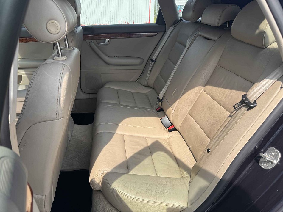 Audi A4 2.0i 