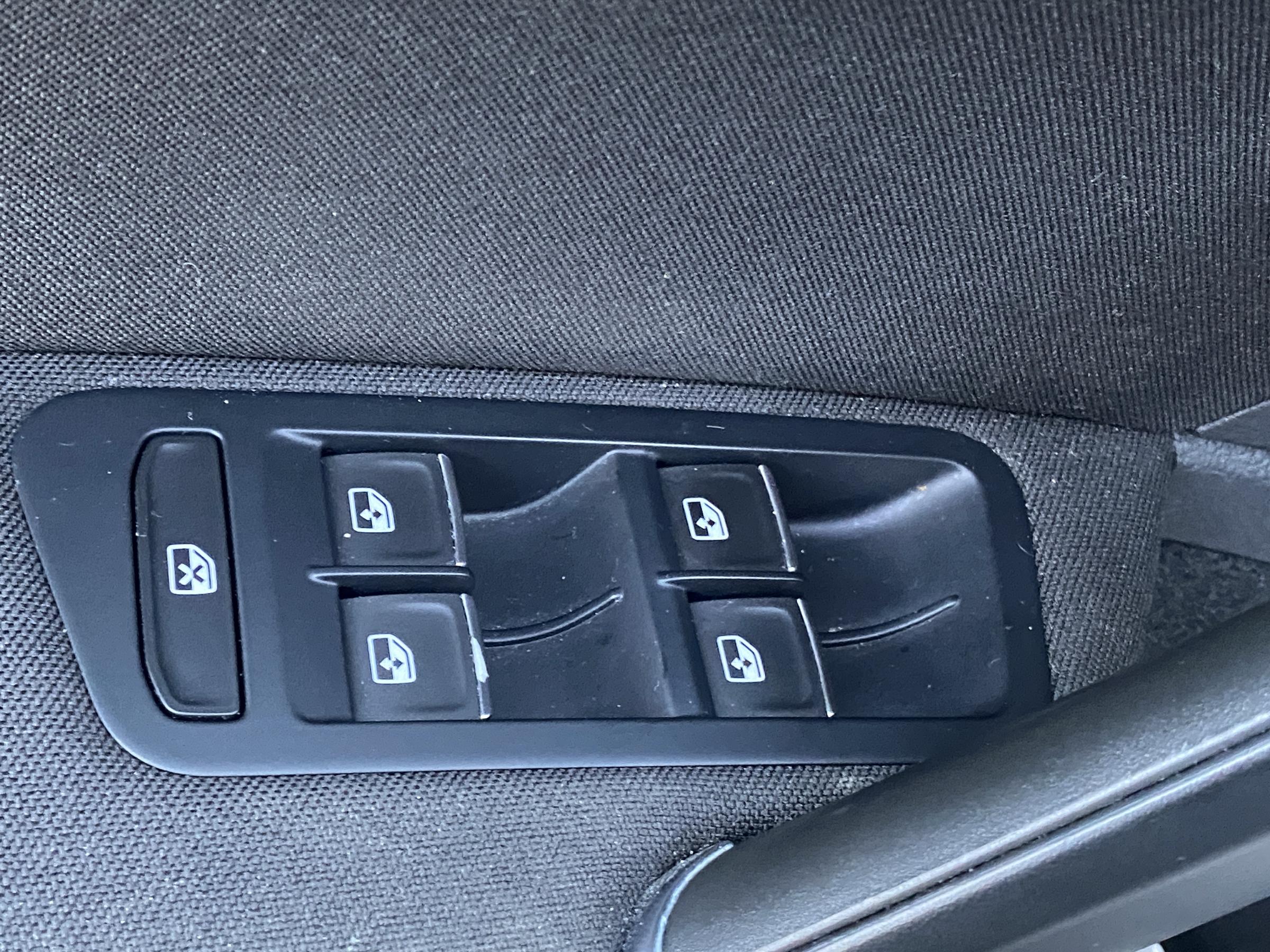 Volkswagen Golf, 2018 - pohled č. 11