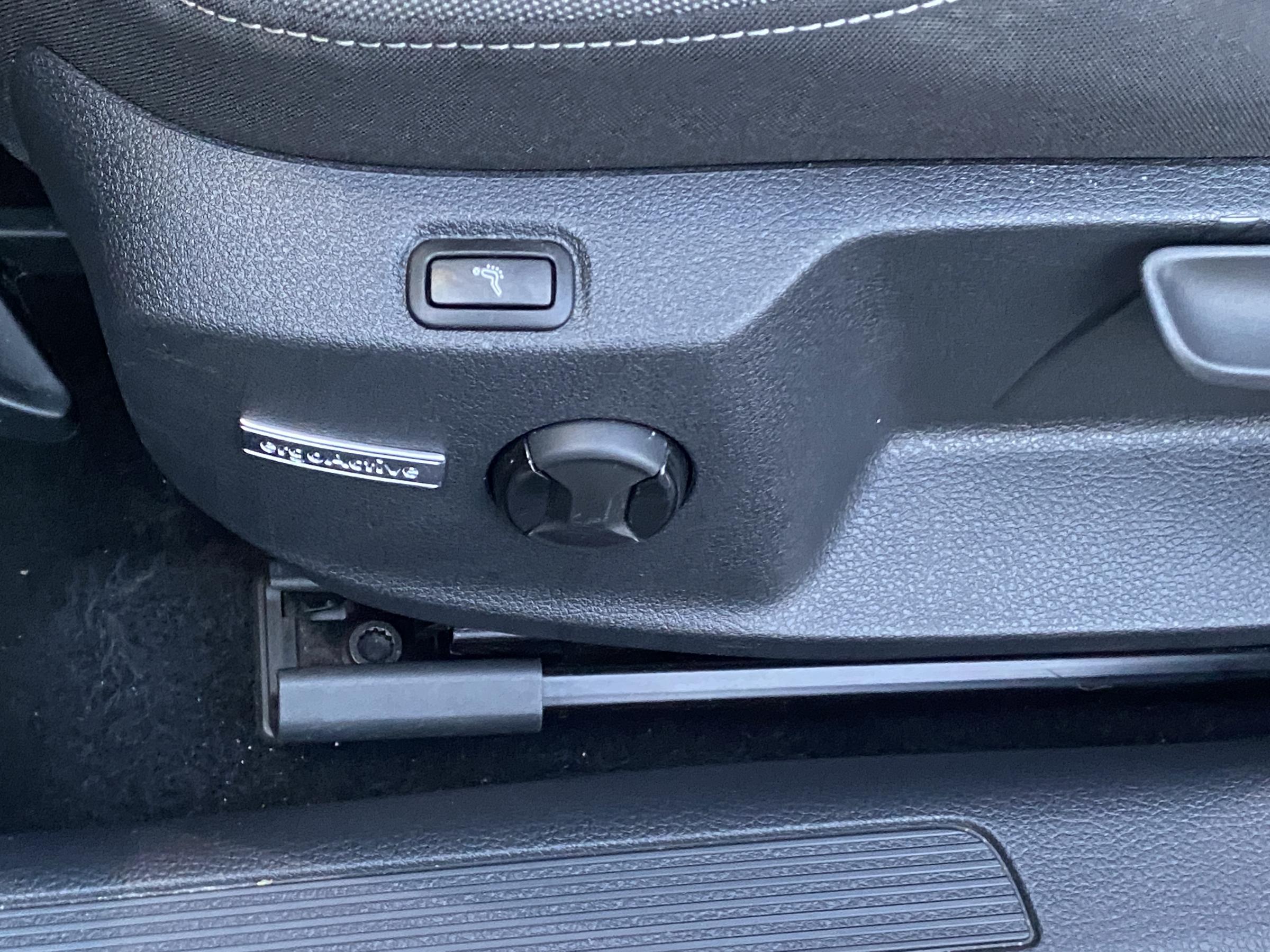 Volkswagen Golf, 2018 - pohled č. 12