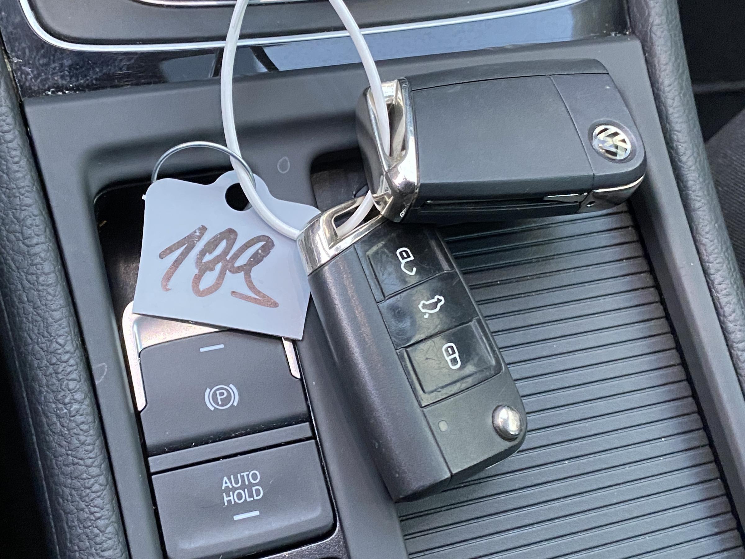 Volkswagen Golf, 2018 - pohled č. 18