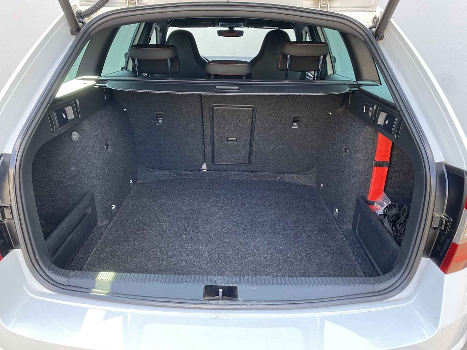 Škoda Octavia III 2.0 TDi RS