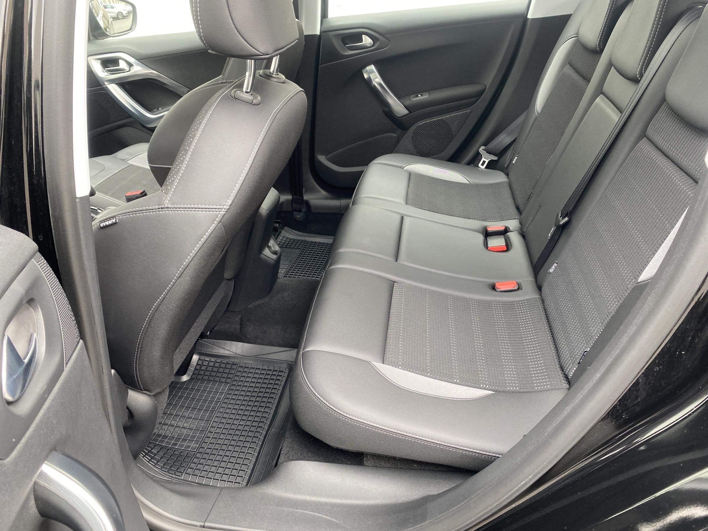 Peugeot 2008, 2015 - pohled č. 11