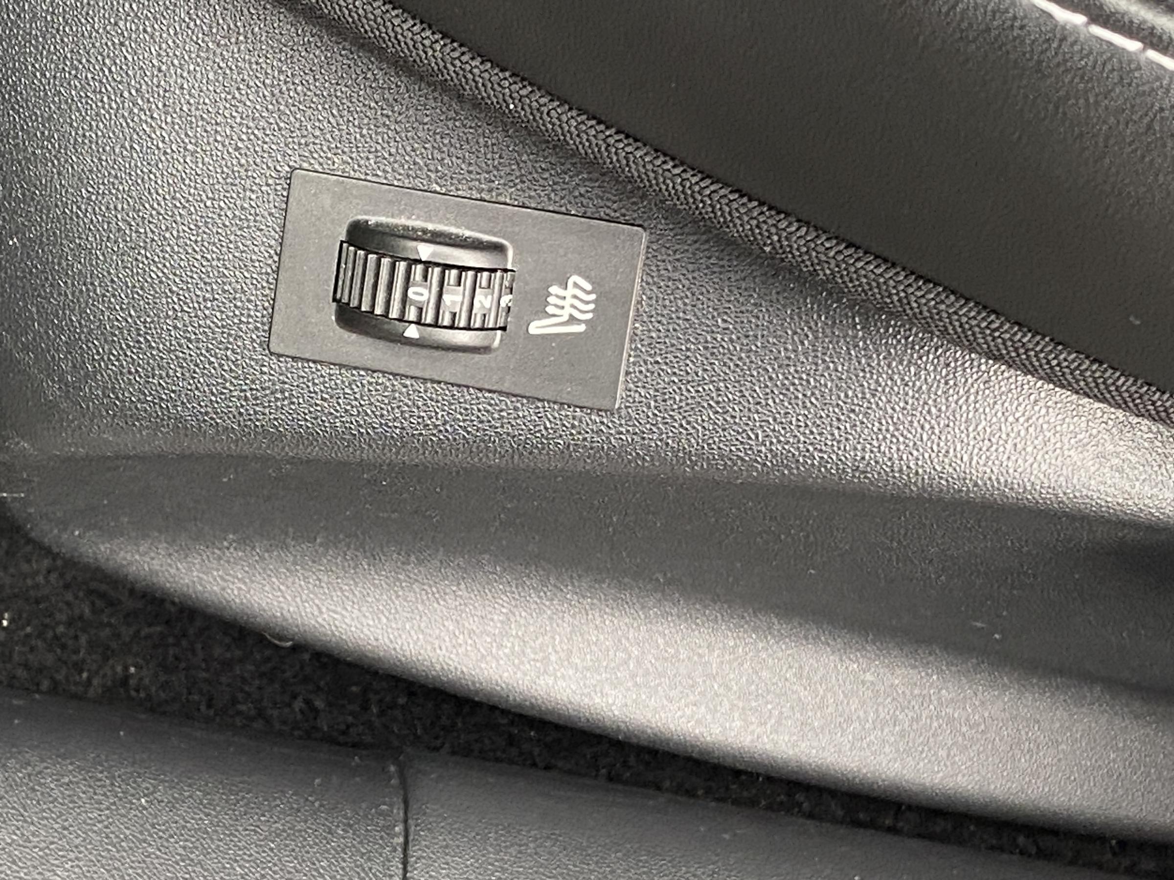 Peugeot 2008, 2015 - pohled č. 13