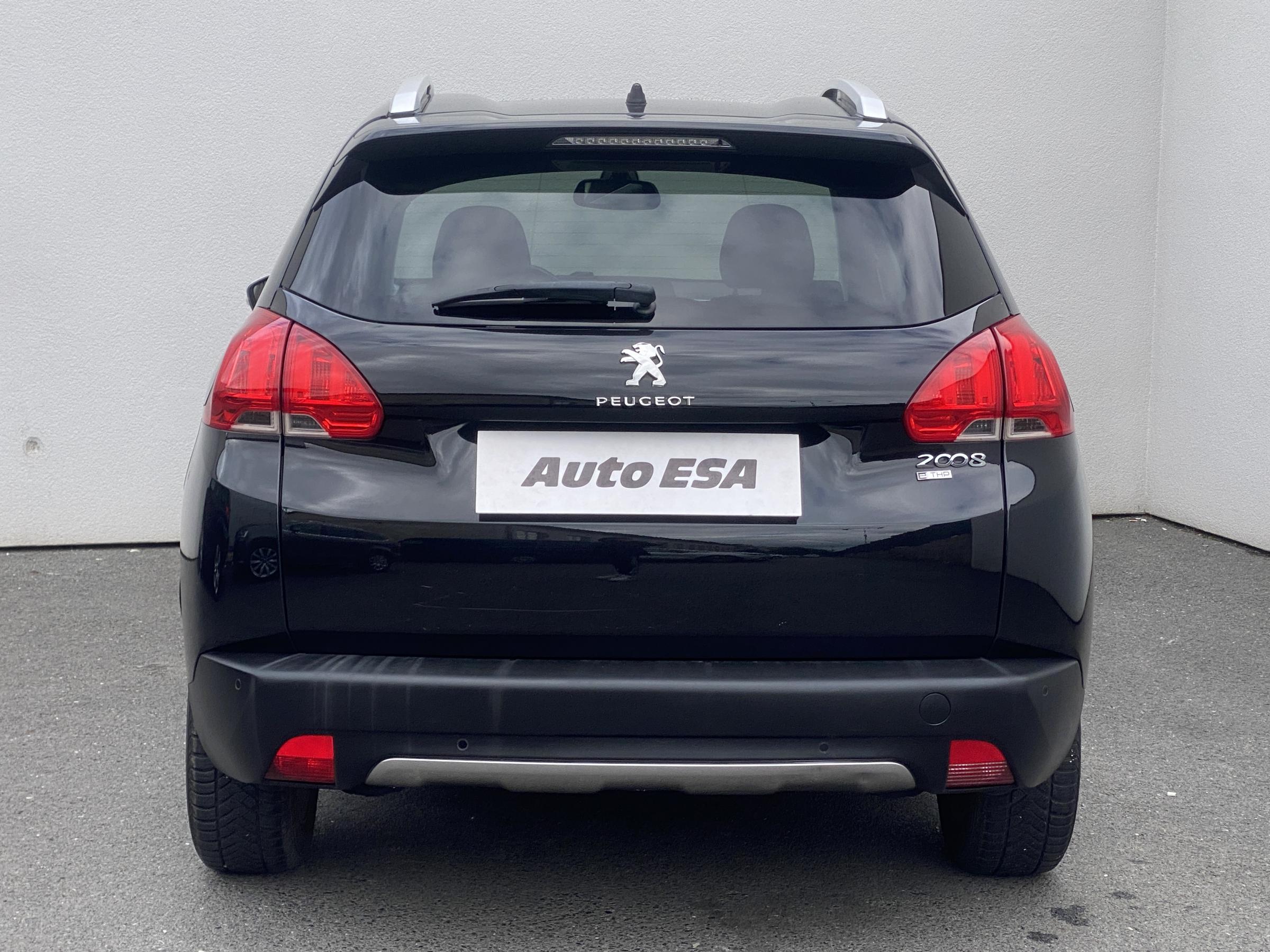 Peugeot 2008, 2015 - pohled č. 5