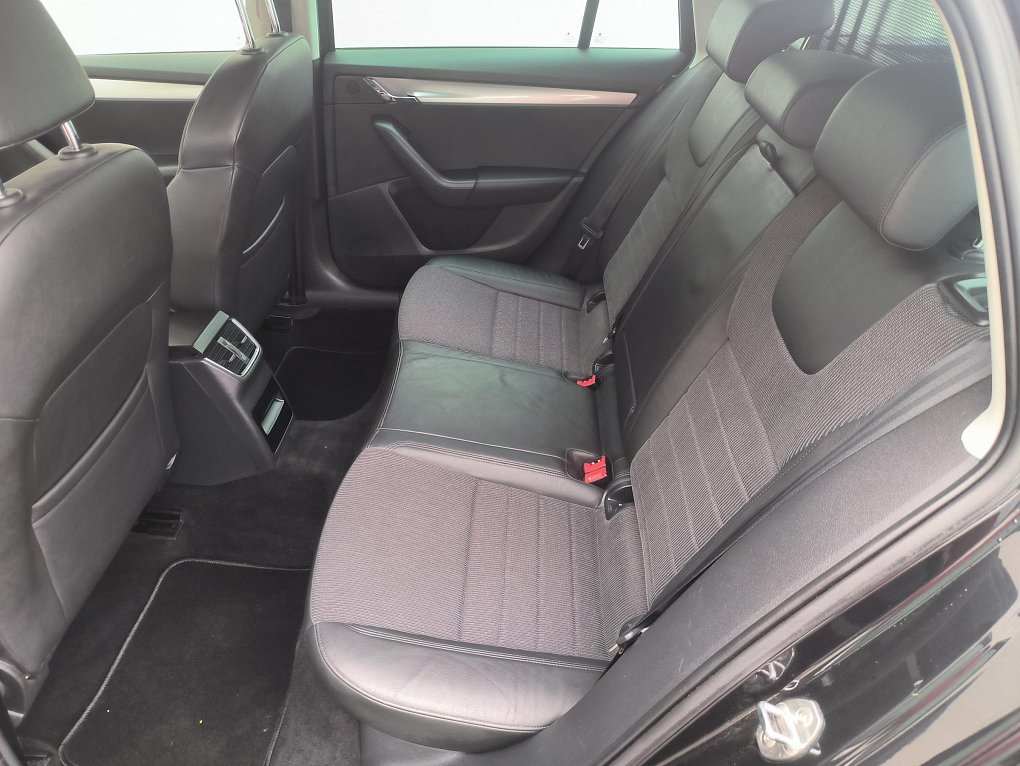 Škoda Octavia III 1.8 TSi Elegance