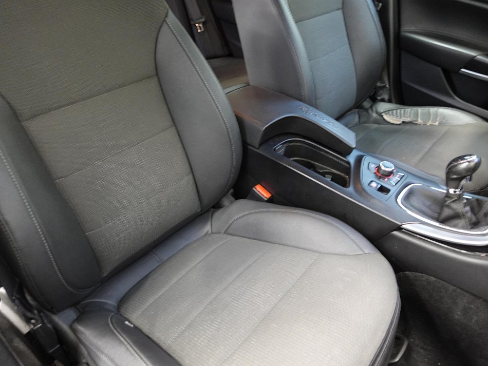 Opel Insignia 2.0 CDTi Cosmo 118kW