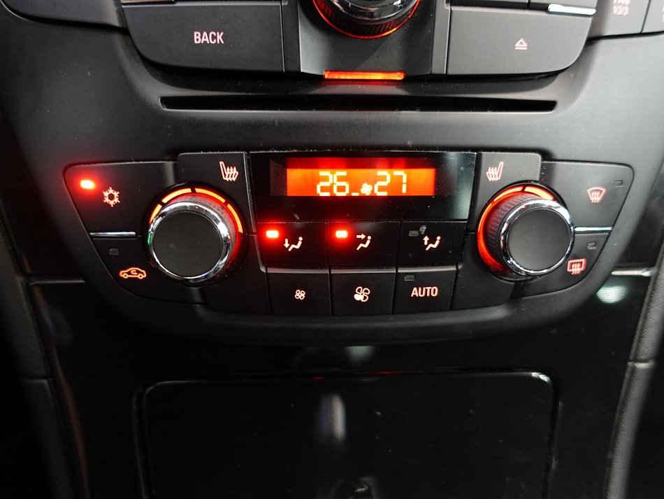 Opel Insignia 2.0 CDTi Cosmo 118kW